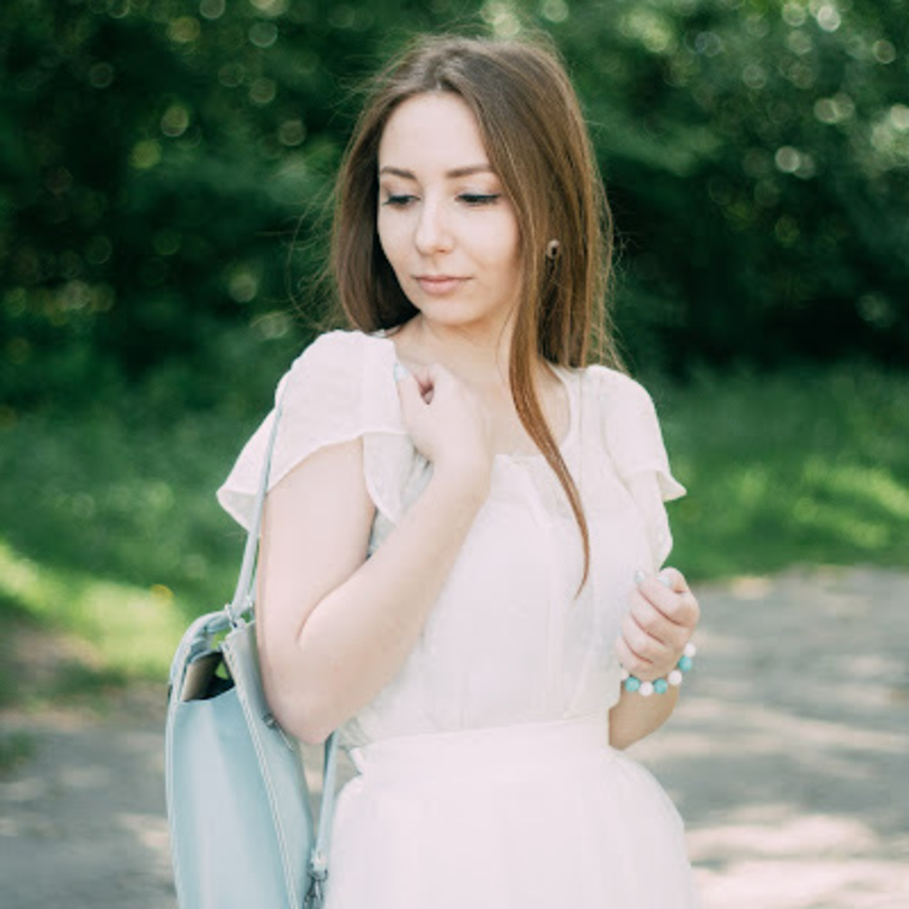 Meet your Posher, Кристина